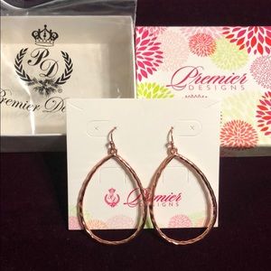 Premier Designs Julia earrings in rose gold